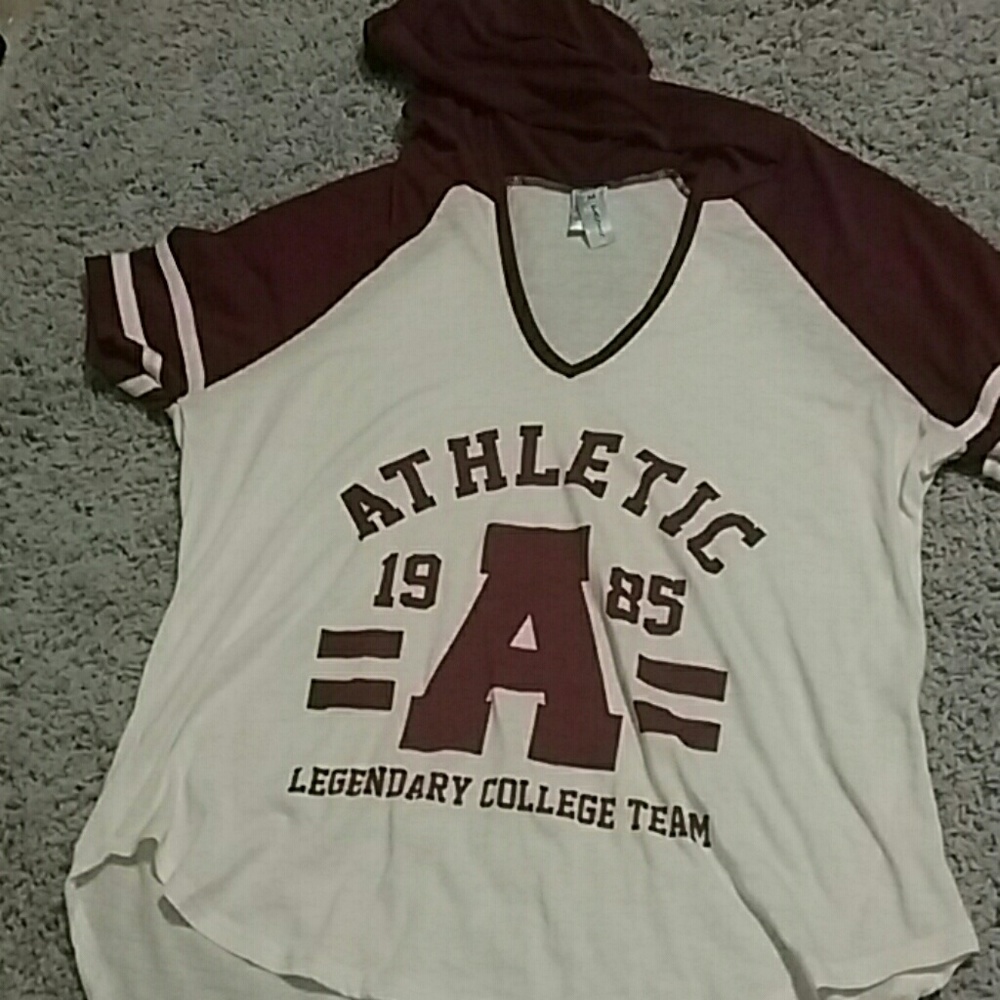 Hooded tee